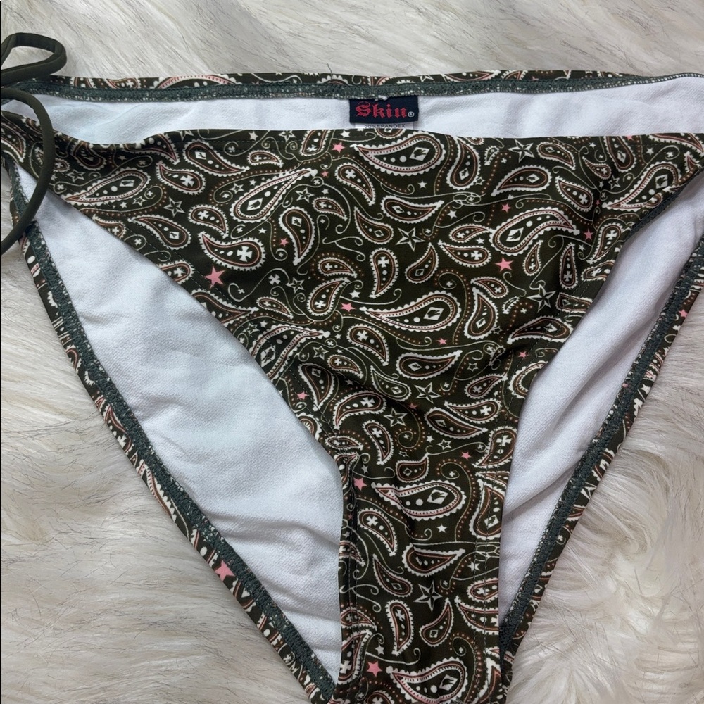 Nwot Skin Industries Bottoms Hunter Green And Pink With Paisley‘s And Stars View 2